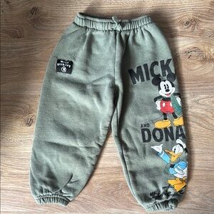 Zara Disney Kids Green Sweatpants with Mickey and Donald Size 3